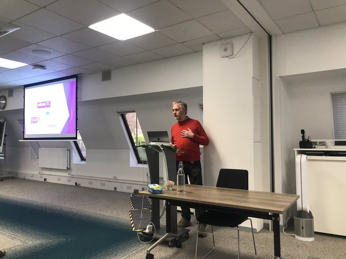 nellybencomo's tweet photo. Welcome to @WC_REFSQ #refsq22 !
Pete Sawyer @Morris1100 opening and welcoming our colleagues to a f2f conference ❤️ https://t.co/JZ9eCvynGz