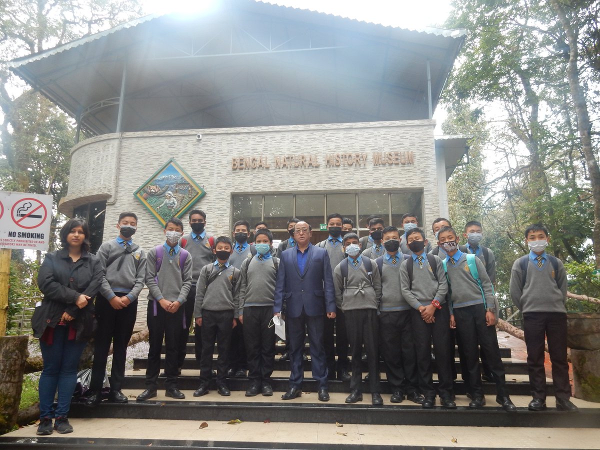 PnhzPark's tweet photo. The park celebrated the 2nd Day of Azadi Ka Amrit Mahotsava by inviting a group of students to visit the zoo followed by an interactive session.
The Zoo wishes you all Happy #WorldWaterDay
#pnhzp #Darjeeling #redpanda #75years75species75zoos #AzadiKaAmritMahotsav
@CZA_Delhi https://t.co/MwoHKtFs9E