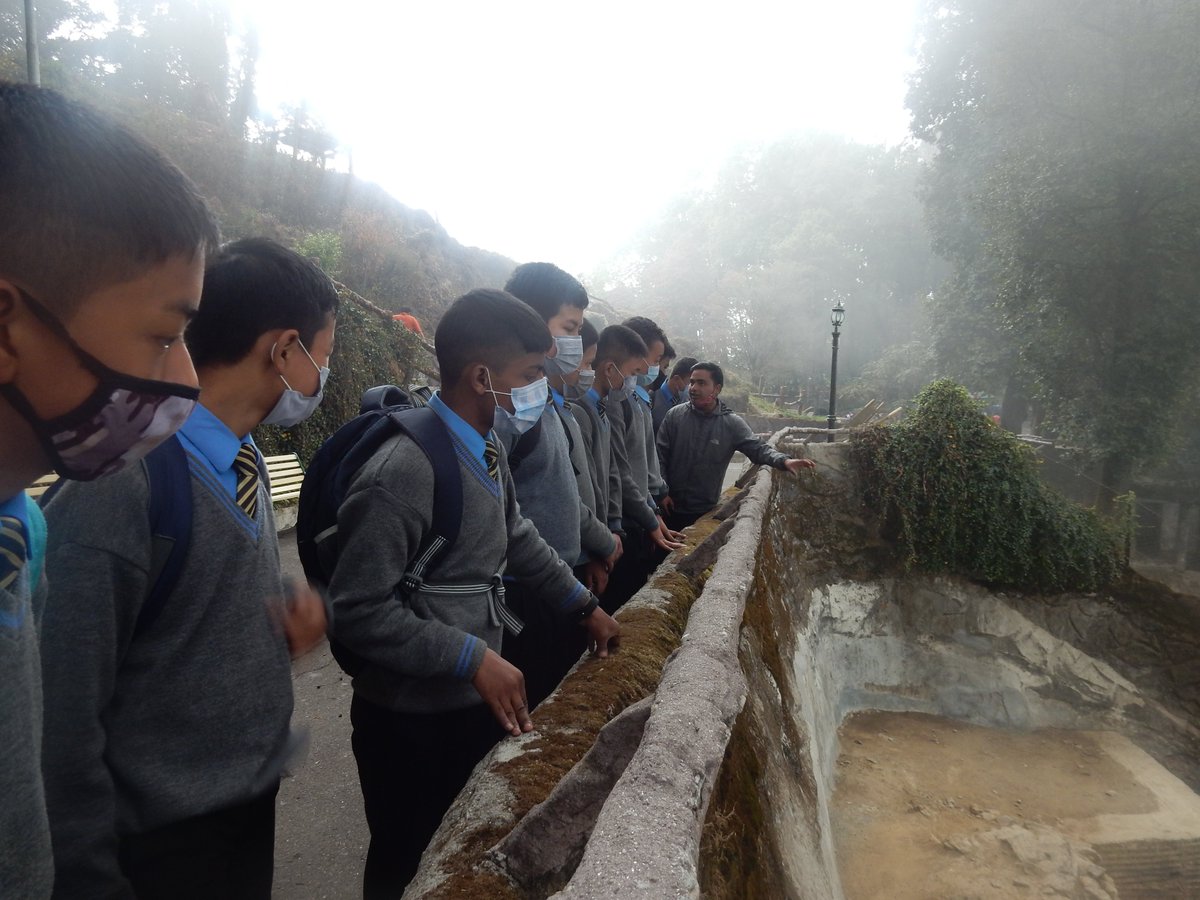 PnhzPark's tweet photo. The park celebrated the 2nd Day of Azadi Ka Amrit Mahotsava by inviting a group of students to visit the zoo followed by an interactive session.
The Zoo wishes you all Happy #WorldWaterDay
#pnhzp #Darjeeling #redpanda #75years75species75zoos #AzadiKaAmritMahotsav
@CZA_Delhi https://t.co/MwoHKtFs9E