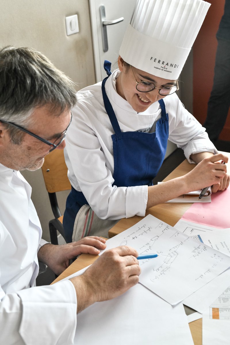 LE_RESEAU_TDF's tweet photo. Lancement 🚀 de La Rencontre Des Chefs 2022 des Traiteurs de France 🇫🇷 !
Les Maisons de @LE_RESEAU_TDF collaborent avec les étudiants de @FERRANDIParis Campus de Bordeaux pour partager leur passion
#TraiteursdeFrance #ChefLab #RDC2022 #Transmission https://t.co/Z6WIsSo1gW