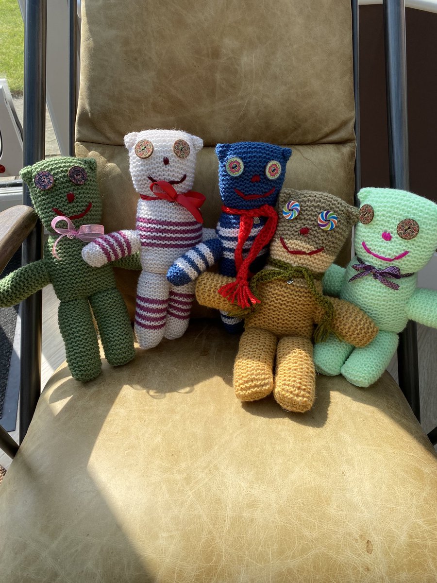 About to make up some stories, find names &amp; take pictures of my new peace bears. The bears symbolise peace, tolerance, kindness and compassion. They will be available on depop.com/imperfecthearts later this afternoon. #kindness #peace #tolerance #compassion