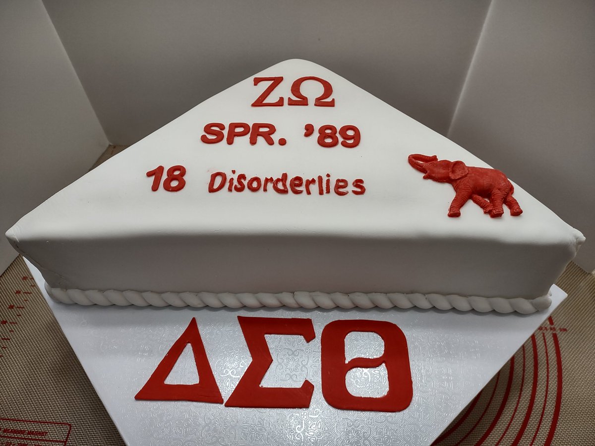 MimiOrder's tweet image. It's crossing/anniversary season!!! Order your cake today!!! @MimiOrder