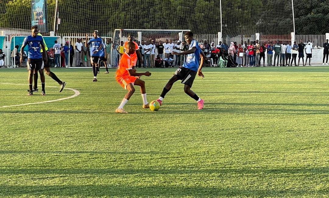 Restedumonde_Fc's tweet photo. Happy birthday 🎉 à notre grand défenseur central @mouhamedyade41 The rock. L'homme qui perd jamais les duels🔥, l'homme aux belles relances. Une très belle carrière sportive à toi champion.
#RDM_FC🔵⚫️⚪️💯
#NofumeNofemme❌ https://t.co/DfiVAuPR22