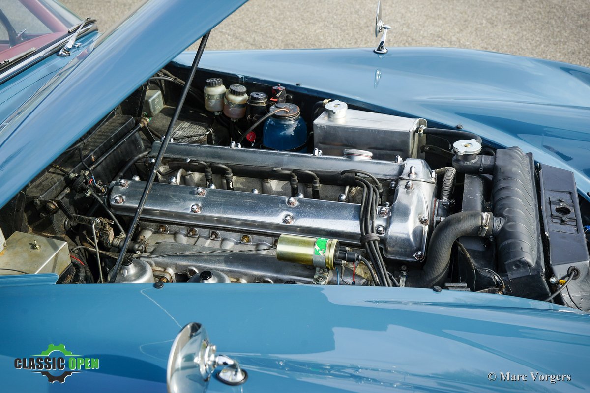ClassicarGarage's tweet photo. 1950s Supercar... Gorgeous 1959 Jaguar XK 150 DHC fitted with 265 bhp XK-E engine for sale. See the BIG picture here: https://t.co/exiqoKlUeB
#Jaguar #JaguarCars #JaguarXK #XK150 #ClassicCars #ClassicCarsForSale #Oldtimer #Oldtimers #ClassicarGarage #ClassicOpen #MyClassyRide https://t.co/keuKCbO4Vf
