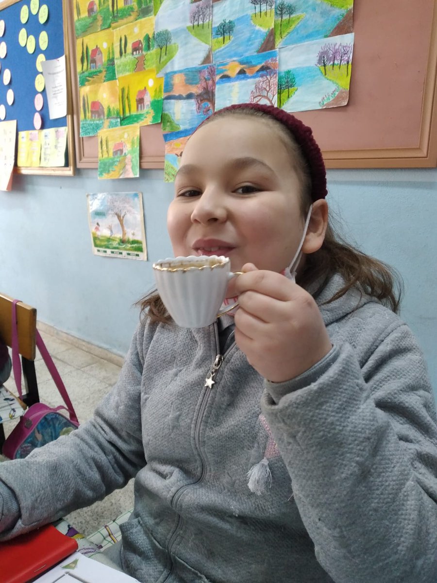 seckoy's tweet photo. Kahve Keyfi ☕🌼😊 https://t.co/nvVNULozkX