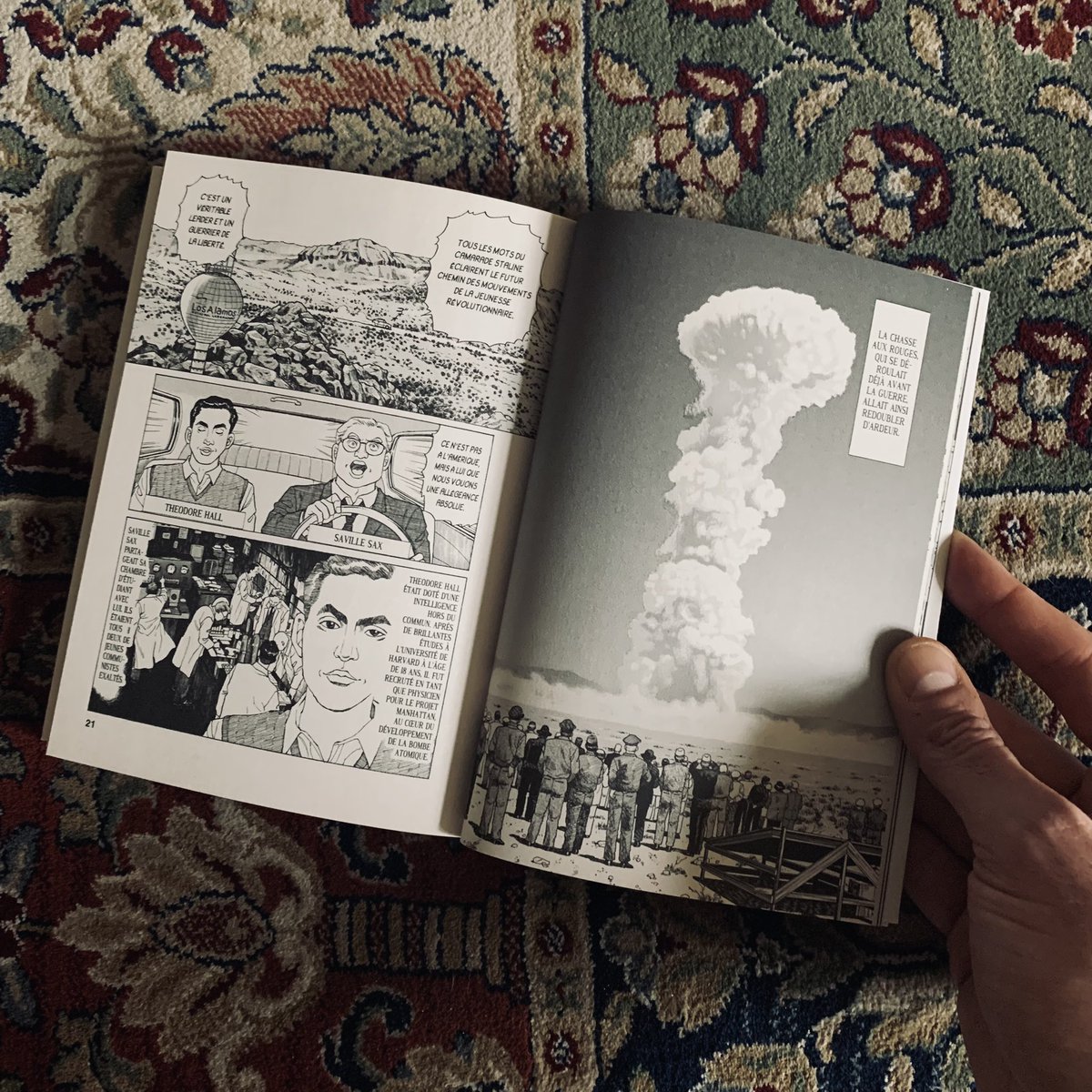 mmythosmanga's tweet photo. 赤狩り (#Akagari) - 2017. #Seinen prépublié dans le #BigComicOriginal. 1947, gouvernement Truman, la MPAA dresse la liste noire d’Hollywood contenant les noms de supposés sympathisants au Parti communiste américain. Une des graines qui mènera à l’enracinement du maccarthysme. 1/2 https://t.co/apmOpR878c