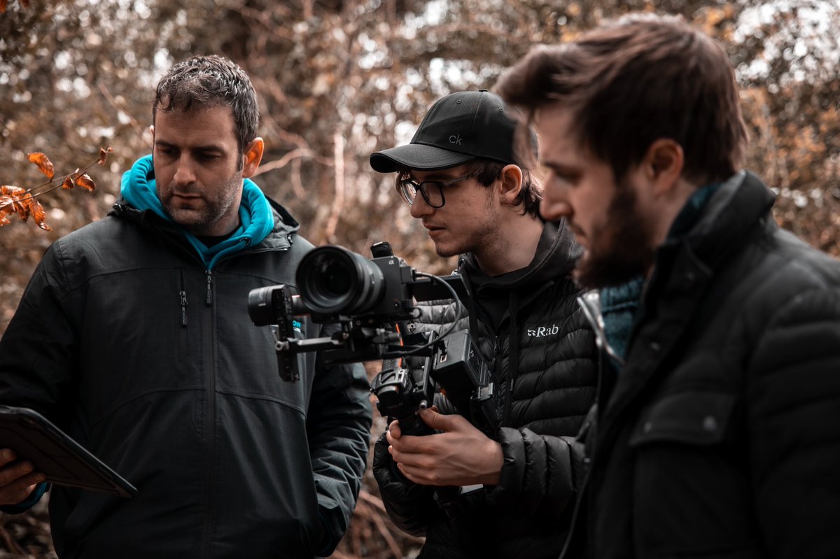 speedmotionfilm's tweet photo. Up in the mountains for a magical shoot with breathtaking views, followed by a session below the towering trees of the forests! 🌲
•
•
•
•
#creator #localcreatives #film #filmmaking #cinematography #cameraoperator #cameraman #masterofcamera #northernireland #narnia #mournes https://t.co/snocqWPAJE
