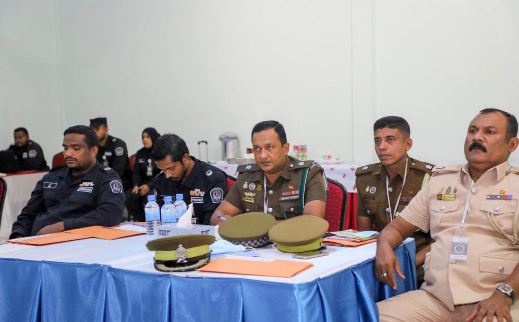 UNODC_BMB's tweet photo. Happening now! @UNODC_MCP in partnership with #GPCP is conducting a Joint training for #prison officers of #SriLanka &amp; #Maldives in #Maafushi Prison. Delivery on #NelsonMandelaRules, use of force and incident management in prison. Supported by #Japan
@CorrectionsMv
@EBonins_UNODC https://t.co/oZZ8Ltaafe
