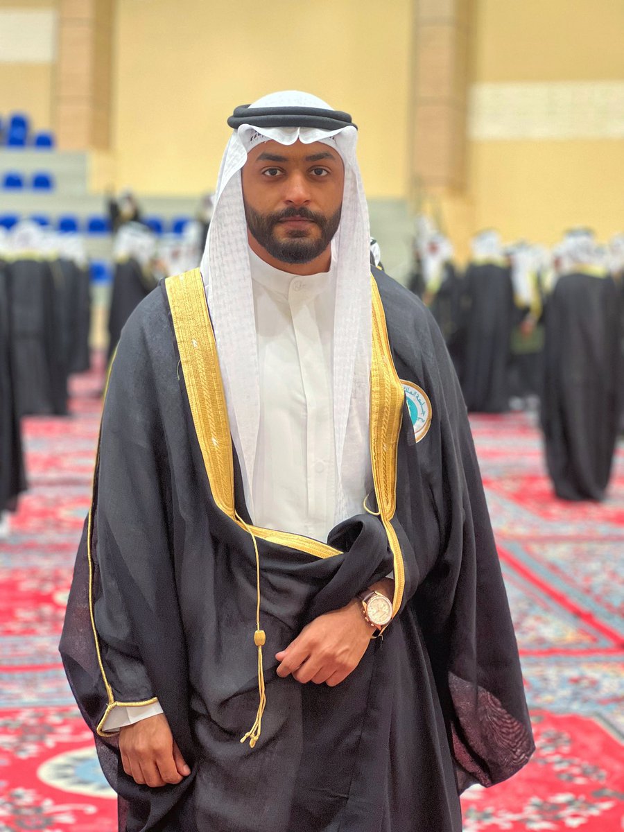 Hq97f's tweet photo. الحمدلله 🎓♥️ https://t.co/JzATPS5wDY