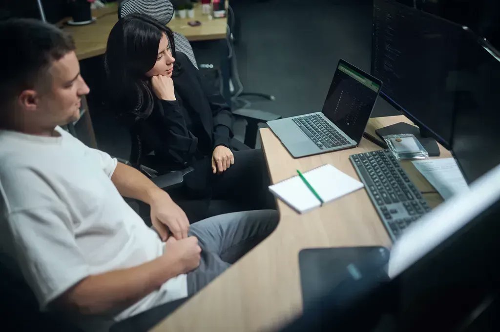 Velas is a 🇨🇭Swiss headquartered technology company led by a diverse team of engineers, cryptographers, researchers, mathematicians, and results-driven business leaders.