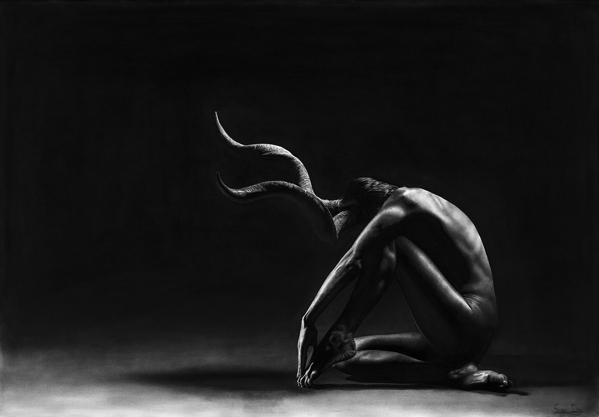 JonoDry's tweet photo. 'Bare', 'Reserve' and 'Vulnerability' - Pencil on paper (2015)

#pencildrawings #art #hyperrealisticdrawing #pencilartist #graphiteart #artwork #portraits #1stofapril https://t.co/xCKgBYGgm4