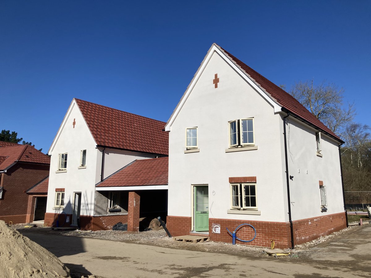 mh_Architects's tweet photo. Our scheme at ‘The Copse’, for Driftstone Homes Ltd is looking great!  These 9 new 3 and 4 bed homes are set in the picturesque location of Walberton, West Sussex, and are being built out by FE Chase.  The team and looking forward to seeing the finished article. https://t.co/WygYoB5I0g