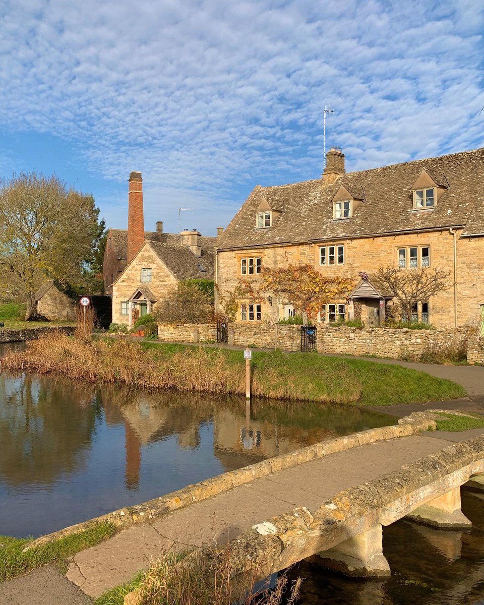 cotswolds_uk's tweet photo. ✨Visit The Cotswolds✨
🔝 #1 guide to exploring the #Cotswolds
🌐 https://t.co/3ixGw64YK7
🤗 Supporting local businesses
📸 Showcasing amazing photographers
📸 Rachna, @rachna_bassi ✨
📍Locations:
1️⃣ #Bibury
2️⃣ #LowerSlaughter
3️⃣ #UpperSlaughter
4️⃣ #StowOnTheWold https://t.co/2BV0nJml6J