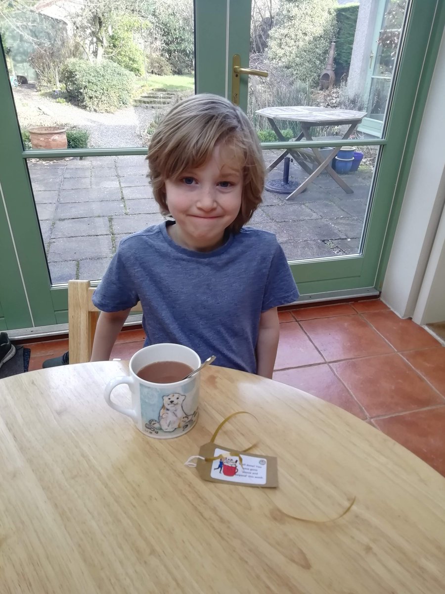 ClaireWingfield's tweet photo. Thanks for the hot chocolate @KinrossPrimaryS! It made Finn's Friday. https://t.co/9XJtp5kMTu