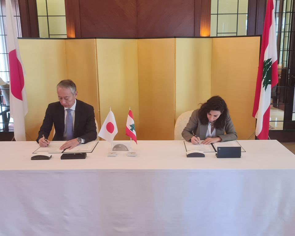 embrace_lebanon's tweet photo. Embrace is honored to sign its first partnership project with the Embassy of #Japan to deliver #MentalHealth services to remote areas across #Lebanon as part of Embrace's strategy to expand its reach and provide #MentalHealthForAll 
@TakeshiOkubo3 #JapanInLebanon https://t.co/uL5jpC5YCS