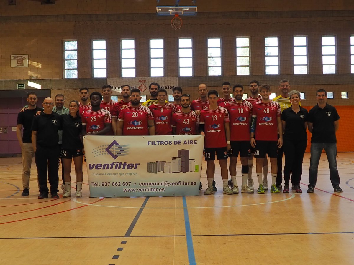 Calasanete's tweet photo. Aquest dissabte us esperem , mateix lloc #Canjo, mateixa hora 17:45 mateix objectiu jugar un DERBI a contra @oargracia Sabadell .
Us esperem #MareaVermella per omplir Can Jofresa i donar una empenta al Nacional @HTerrassa @venfilter . Vinga ens hem d’anar preparant per dissabte https://t.co/aUMqlNq8Mg