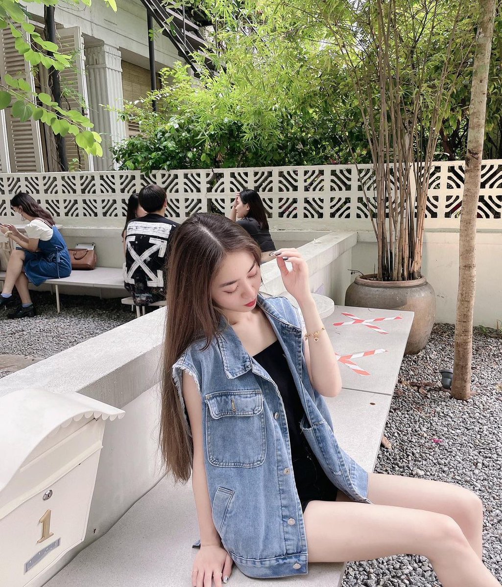 #母狗 #反差婊 ＃性奴 ＃妓女 ＃洗脑 ＃反差婊 ＃炮架 ＃母猪 #贱畜 #精厕 #性瘾 ＃母畜 #肉便器 https://t.co/YZPYHZRVD0