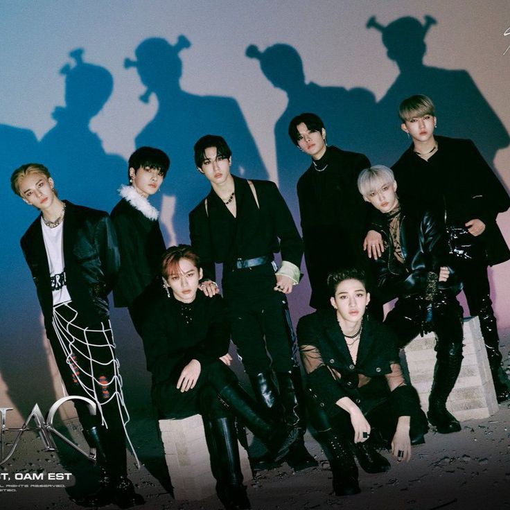 UpdateKBoys's tweet photo. O TREASURE e o STRAY KIDS agora estão empatados como os grupos masculinos da 4ª geração com mais semanas acumuladas no gráfico Billboard Global 200 Excl. EUA. (9 semanas). https://t.co/XmXUmElzEu
