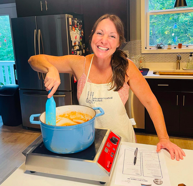MANNAFoodBank's tweet photo. Chef Jenna Kranz, from Uncomplicated Kitchen, will be joining us next Friday on our livestream event, "Get Cookin with MANNA & Friends."
Find out more about Jenna and our MANNA LIVE! event here: https://t.co/5W6fTRTXQg
#uncomplicatedkitchen #getcookin #livestream #cookingclass https://t.co/0Z9JrkzlqY