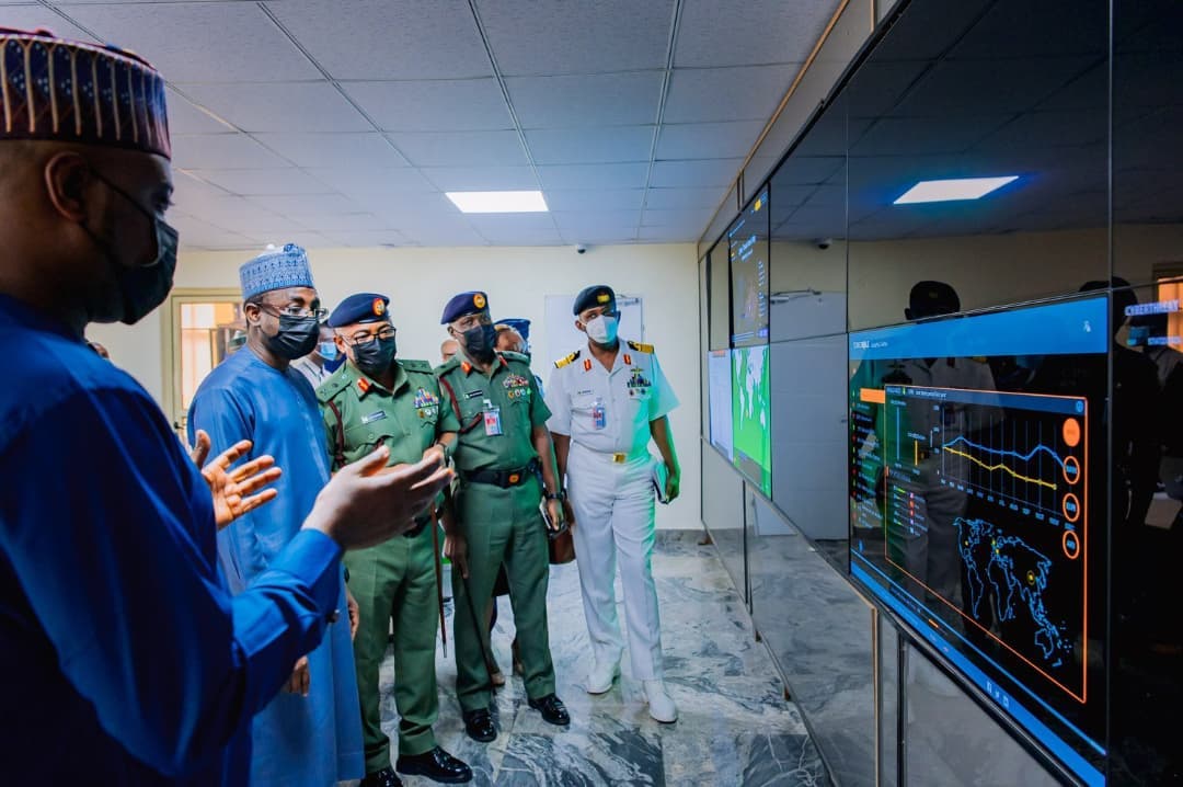 DefenseNigeria's tweet photo. The Nigerian army wants to develop the capability to match potential future threats with combined arms maneouver following a recent Strategic Security Review, where the army outlined plans on how it intends to confront the changing threats facing Nigeria. https://t.co/OcgVVsy8gx