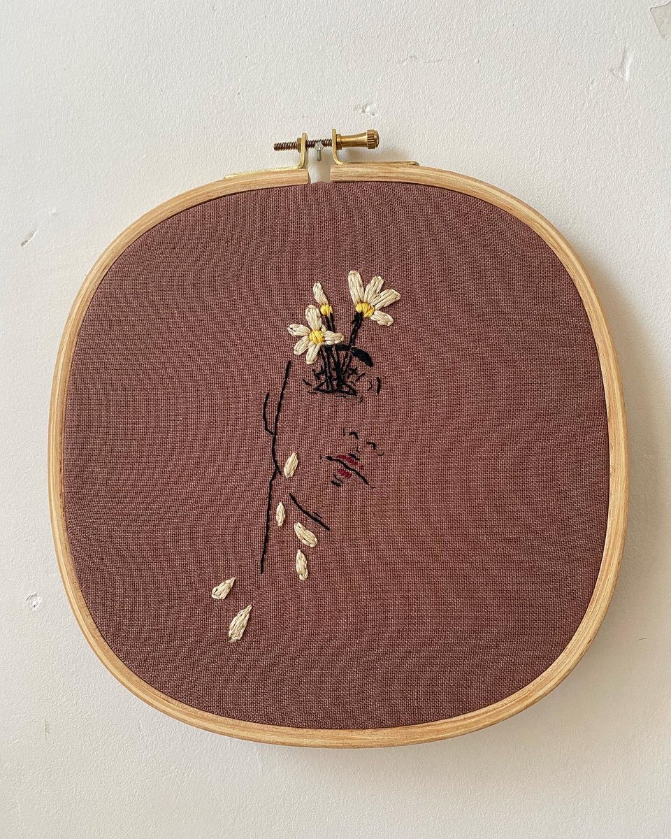 deerxander's tweet photo. Cry me a flower 

#embroidery #embroid #artist https://t.co/UoqZ3tzfic