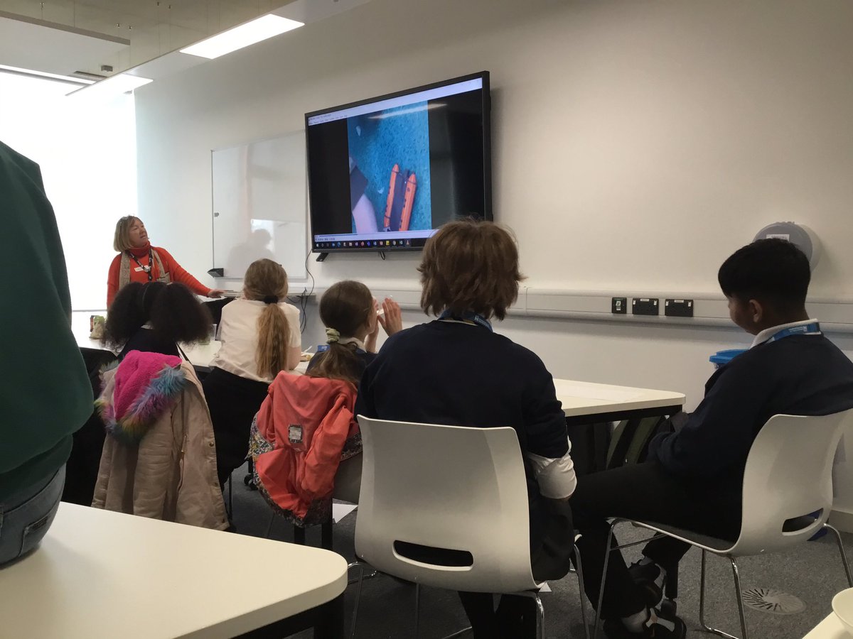 Watching the stories from Norway! #dlaberasmus #dlabday3 <a href="/hioeen/">Hilde Øen</a> <a href="/UniNorthants/">UniofNorthampton</a> <a href="/NIA_Northampton/">Northampton International Academy</a>