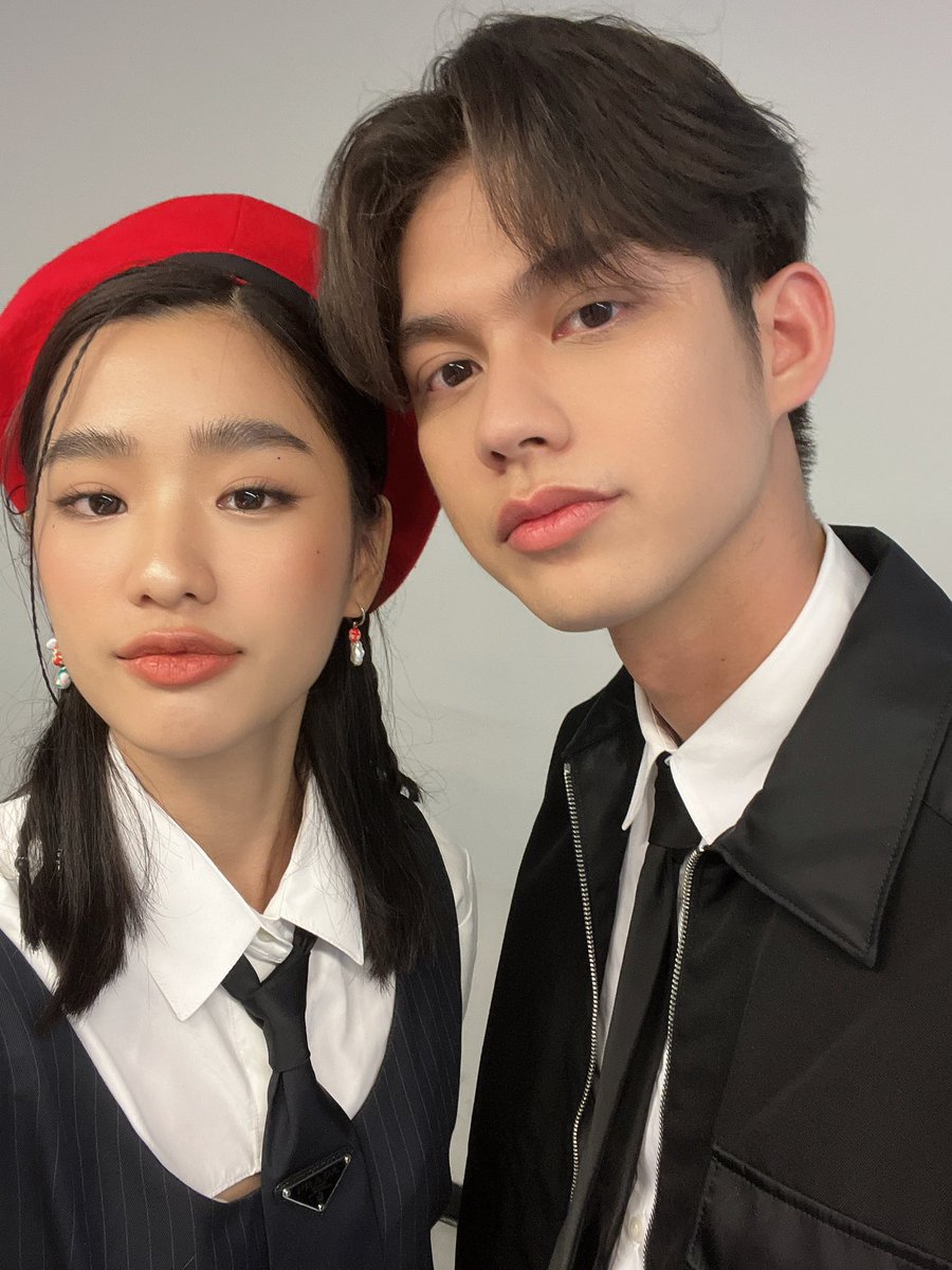 xbrighttu's tweet photo. this is the least you can do, @GMMTV. if you can’t give us proper promotions and behind the scenes, just put brighttu on the same screen again.
#BrightTuLiveAGAIN https://t.co/GTuXUsftXr