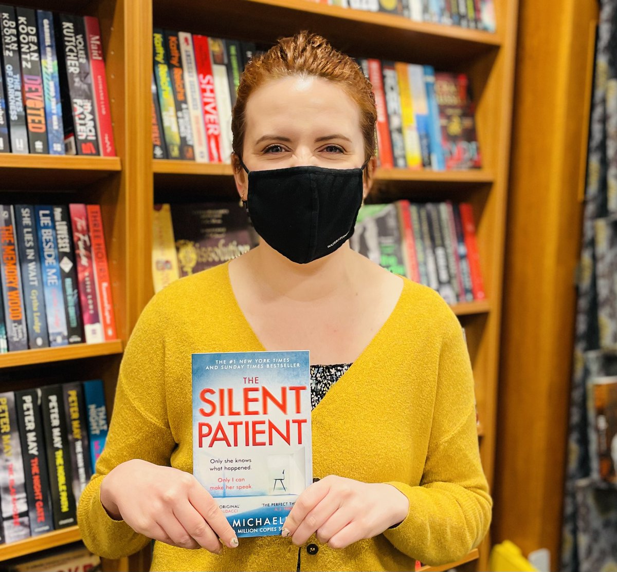 claremackint0sh's tweet photo. Is it wrong to have a favourite @waterstones? The staff in the #Carmarthan store were so lovely and excited for #TheLastParty 😍

Hope recommends #TheSilentPatient by @AlexMichaelides, because the twist blew her mind https://t.co/udl7LkWAfd