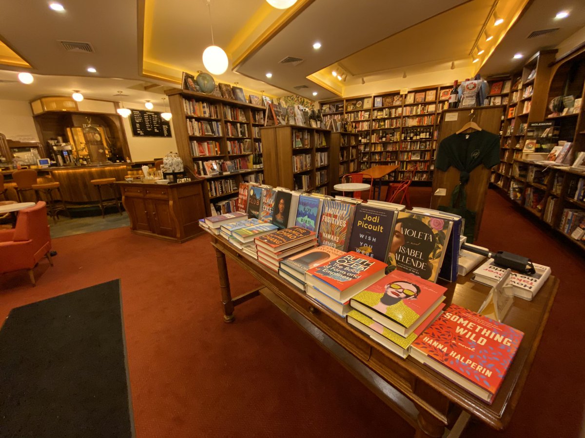 GabriellaRusk's tweet photo. In one of my favorite places in Madison this morning! 📚 Leopold’s Books Bar Caffe is hosting a Ukrainian dinner tonight to raise money for the World Central Kitchen. 🇺🇦 They’re also selling books written by Ukrainian authors. #WakeUpToMore now on @nbc15_madison! https://t.co/jEpqQtJhyi
