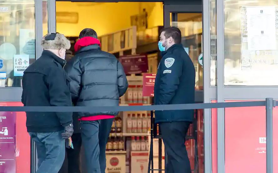 tvanouvelles's tweet photo. Le passeport a coûté plus de 1,2 M$ à la SAQ

https://t.co/0oYqcAd4EA https://t.co/To8DrGmM1o