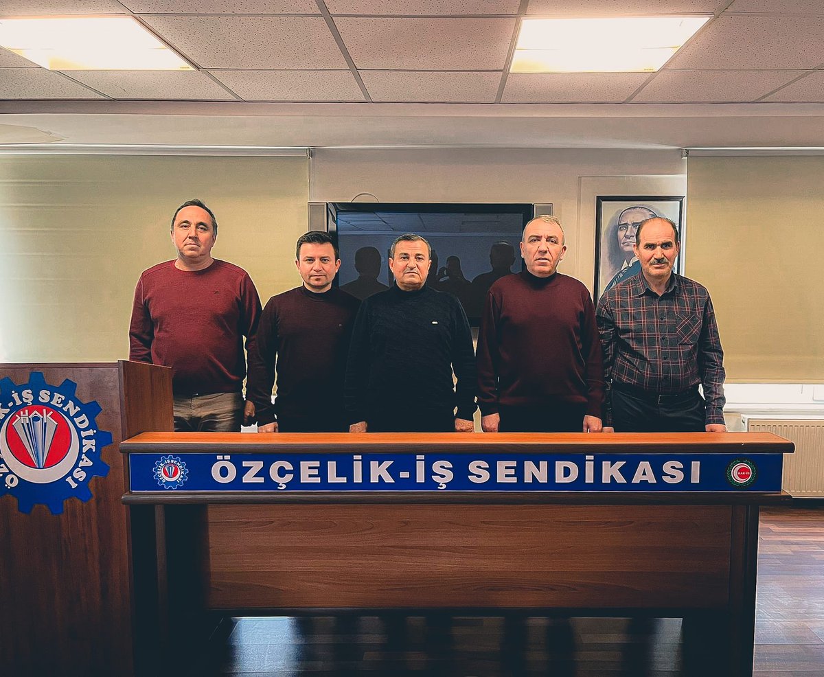 rstem96002497's tweet photo. Sendikamız Özçelik-İş'in 15. Olağan Genel Kurulunda Kayseri Şubesi olarak, değerli büyüğümüz ve Genel Başkanımız Sn Yunus Değirmenci ve ekibi ile beraber yol yürüme kararı aldık. Allah yolumuzu açık etsin. https://t.co/gQNdgubZEo