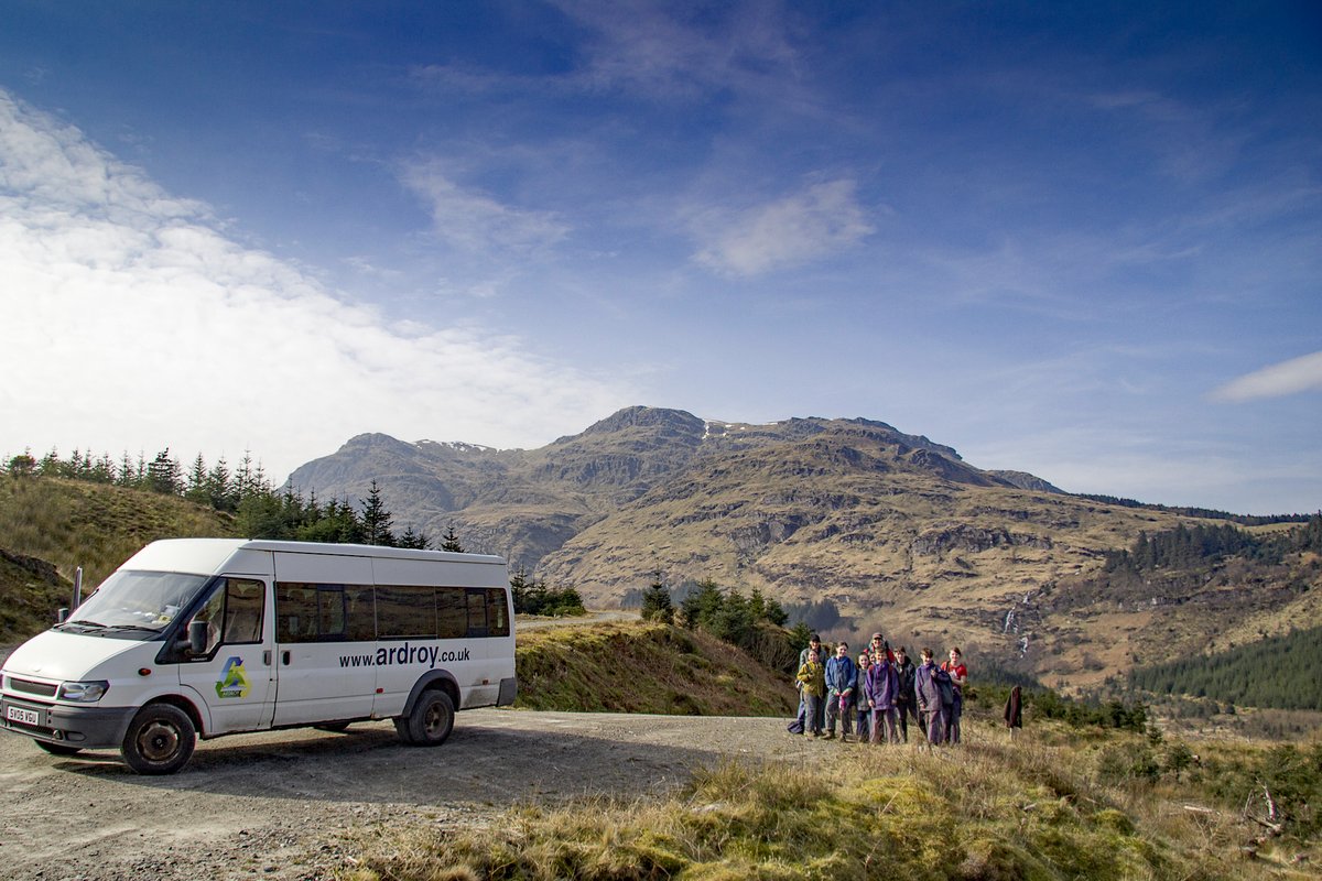 ArdroyOEC's tweet photo. What a day to be outdoors! Grp E from @TorryburnPS heading off on their adventure day today on the hills behind Lochgolihead, in @lomondtrossachs Blue skies, barely a breath of wind. Perfect... https://t.co/FjfQjOgcJO