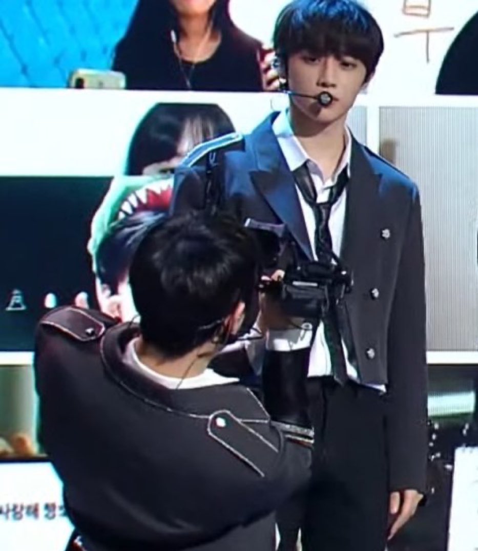 hourly sunhak tweet media