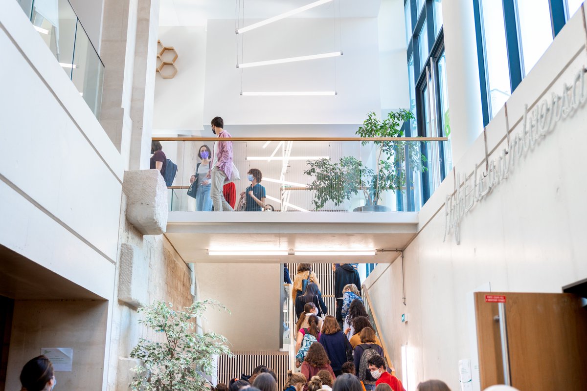 #mediationscientifique

Le diplôme universitaire Médiation Scientifique Innovante <a href="/du_msi/">DU MSI</a> organise un jeu de piste "Cuisine ta science" au <a href="/lpiparis_/">Learning Planet Institute</a> 👀

📅 mercredi 23/03 à partir de 17h30
👋 Ouvert à tou.te.s

@Univ_Paris <a href="/rooszjm/">Jean-Marc ROOSZ</a> 
#communicationscientifique

©Quentin Chevrier