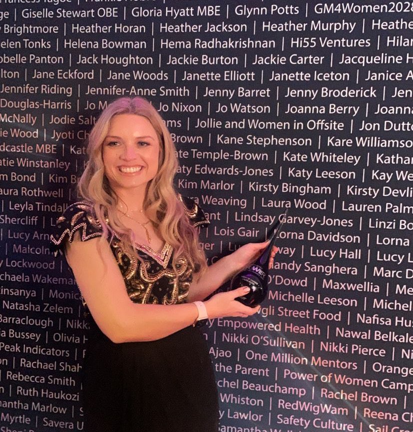 LittleLoraWood's tweet photo. I’m still in total shock and can’t think of anything profound to say right now. But what an incredible evening at the @NorthPowerWomen Awards alongside so many inspirational people. So overwhelmed, honoured and grateful to win the Agent of Change Award 🌟🙌🏼 #WeArePower #ForSheila https://t.co/YKGJzbPqJF