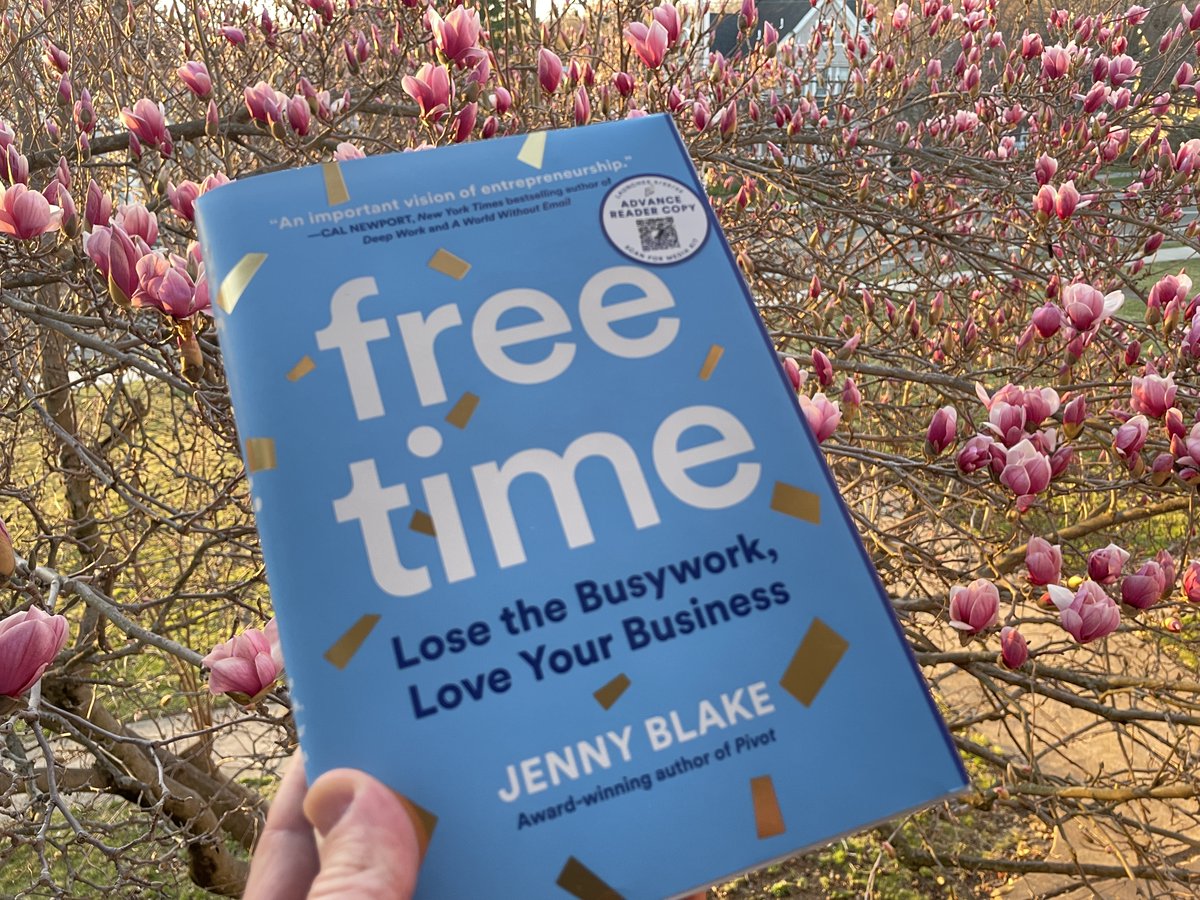 DanBlank's tweet image. Congratulations to @jenny_blake on the launch of her new book: FREE TIME! itsfreetime.com