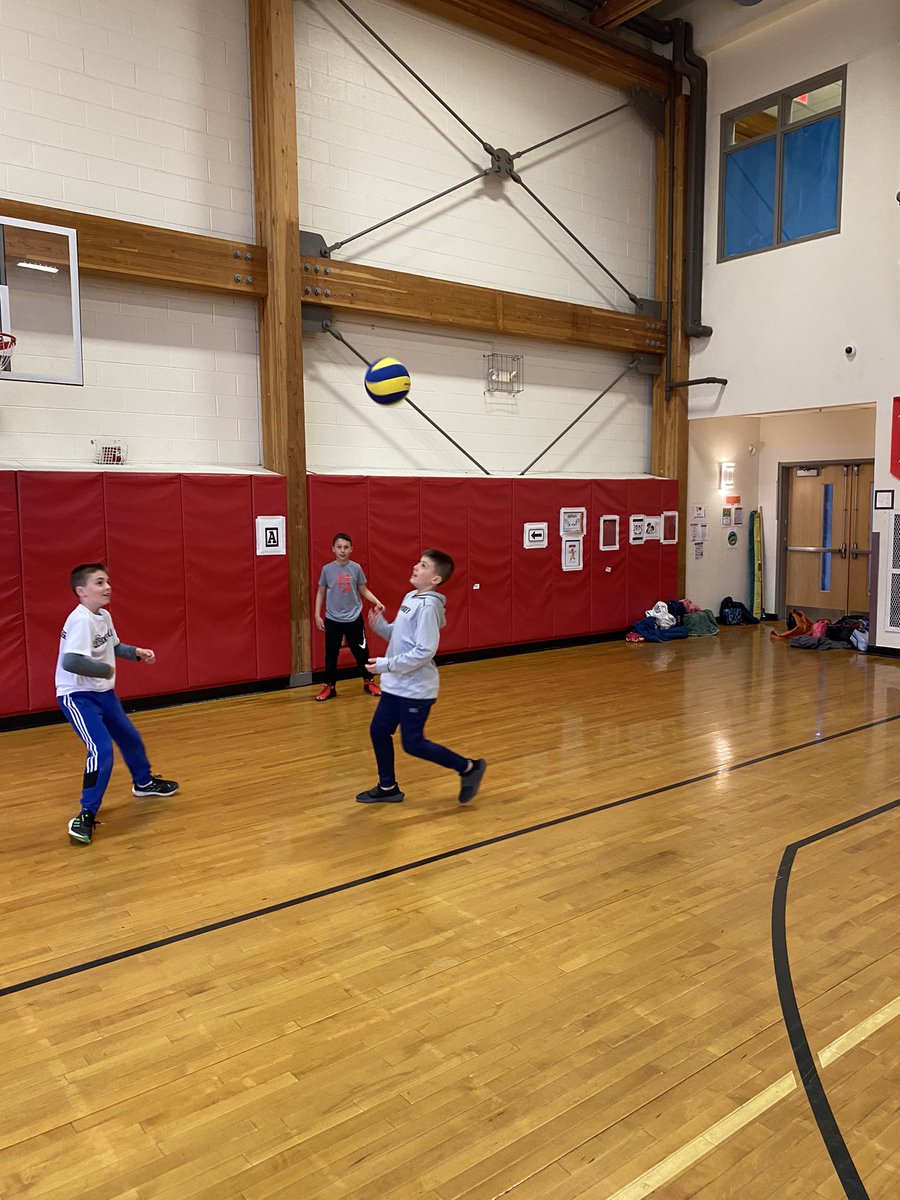 Grades 3-5 being introduced to Volleyball Skills this week. Students did a nice job working collaboratively through levels and choosing a ball that worked for them.
