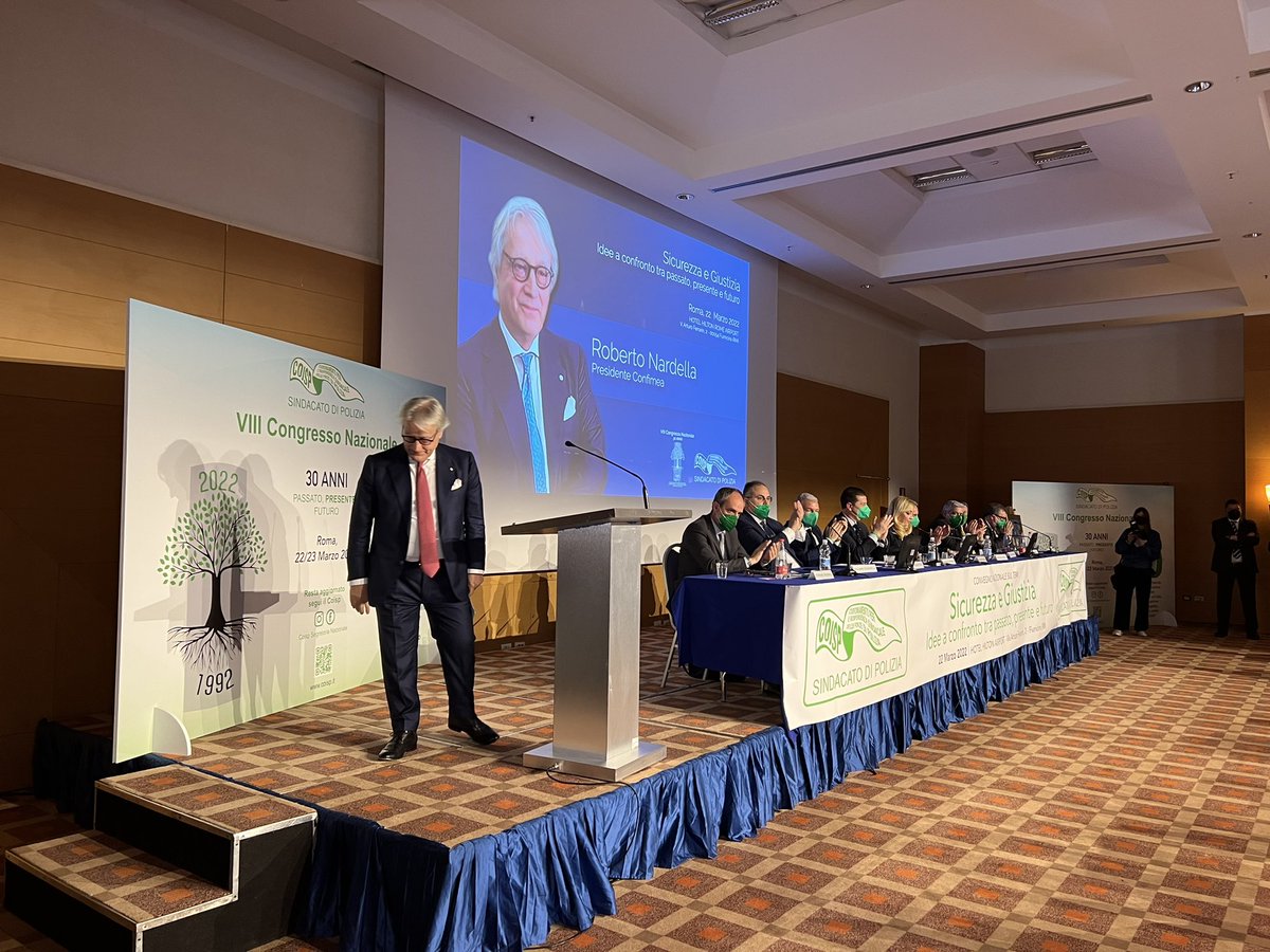 ConfimeaImprese's tweet photo. Qui il mio intervento al congresso nazionale del sindacato di #Polizia #COISP. 
"#Sicurezza, #Giustizia e #Imprese: idee a confronto tra passato, presente e futuro" @coisppolizia https://t.co/usY106J0vm