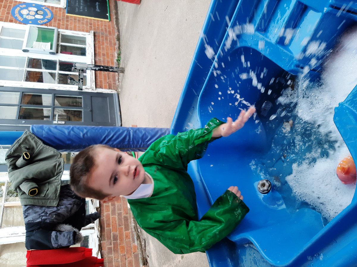 We have had a splashing time playing in our water tray today &amp; enjoying the sunshine! <a href="/HiaNursery/">HIANursery</a> @HIAMissIllidge <a href="/HIAMrsRadwan/">Mrs Radwan</a>