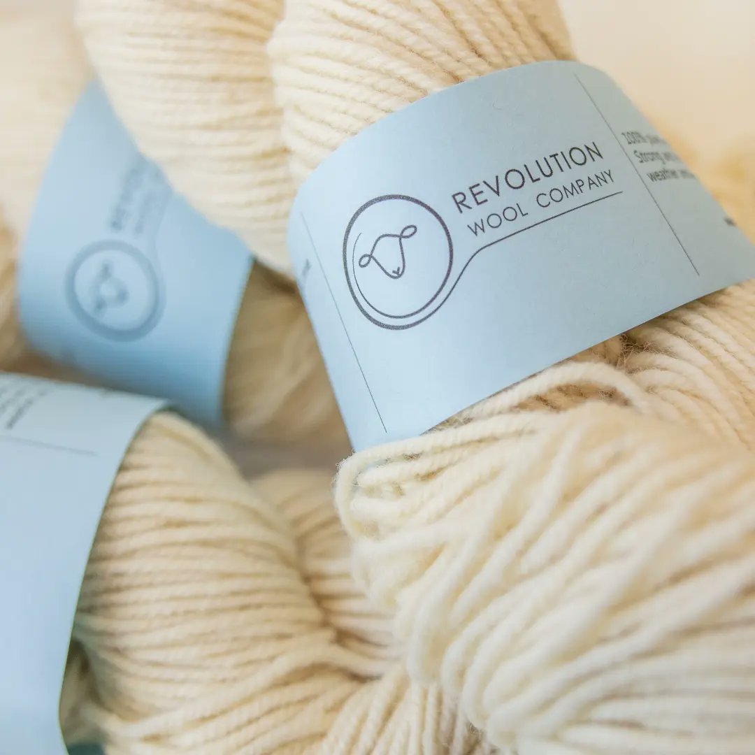 circlerlamb's tweet photo. Big things for Revolution Wool Company and #canadianwool ... heading to the big city for a big show! Come out and see us. #woolpillows #choosewool #naturalwool @ooak_toronto @OntarioSheep @Campaignforwool https://t.co/3ZNyR5QXD3