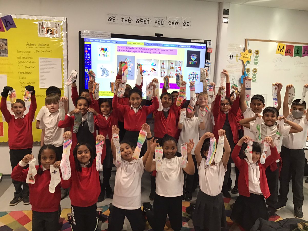 MissParrisKMPA's tweet photo. Today we created a unique pair of socks for Autism Awareness Week to show that it is okay be to be different. We are all special and we should be proud of who we are! 😁 #kestrelinclusion #autismawarenessweek2022 @MissRoweKMPA @kestrelmead https://t.co/4zIQ1SvAmO