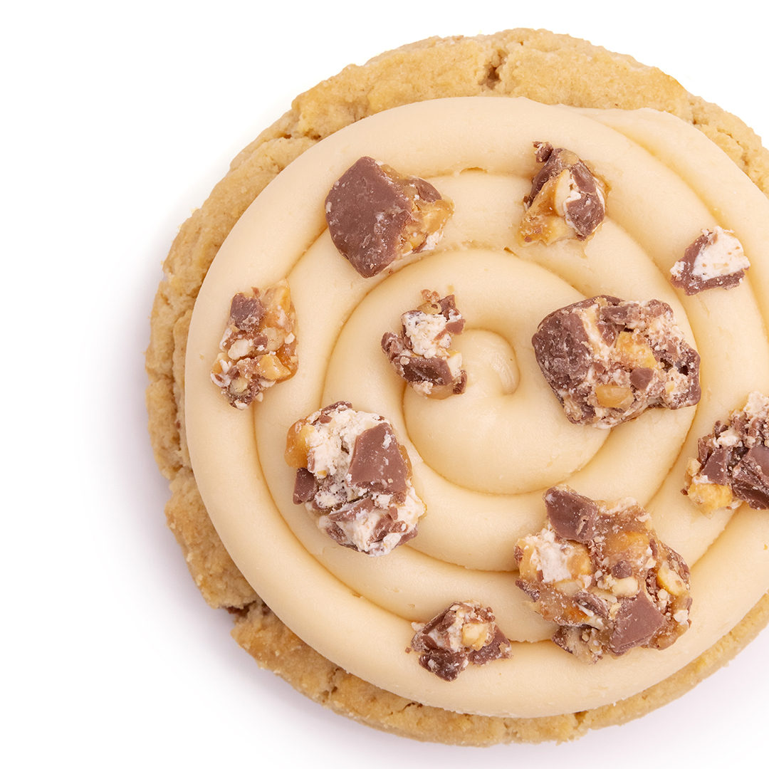 Crumbl Cookies on Twitter "This cookie is sure to satisfy 🍫🥜 Our