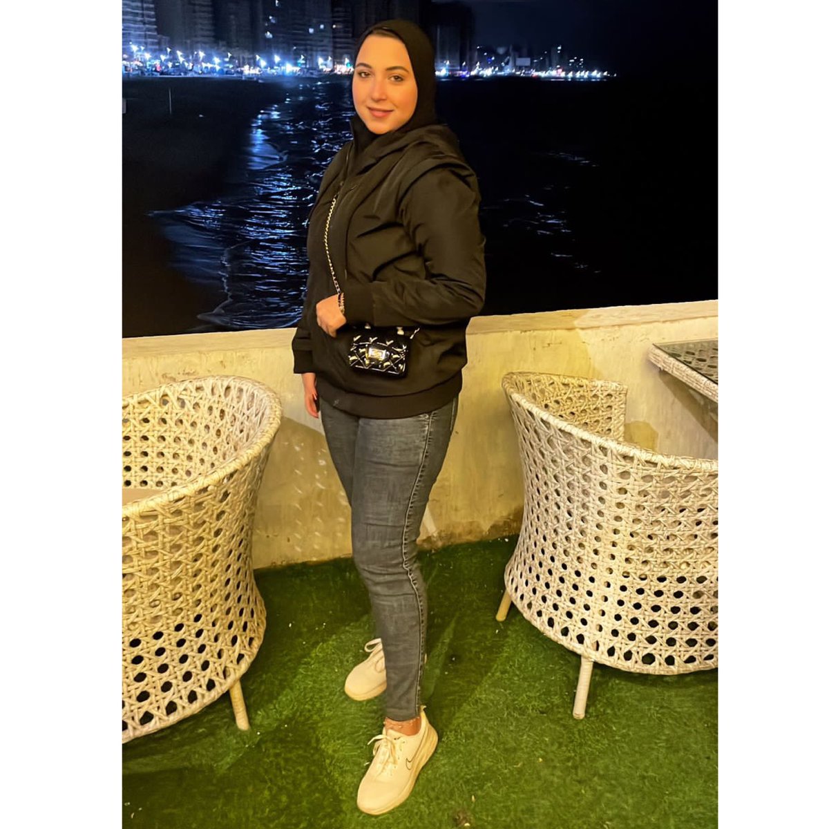 noran_awny's tweet photo. 🖤✨ https://t.co/6YVoBVcSJ5