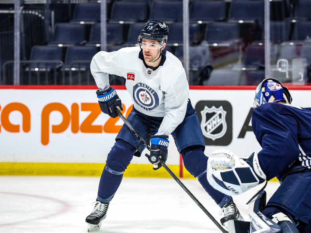 NHLJets's tweet photo. New(ish) faces on the ice this morning! 

Everyone say Hi Zach and Hi Mason 👋

#GoJetsGo https://t.co/MvSknXDdzk