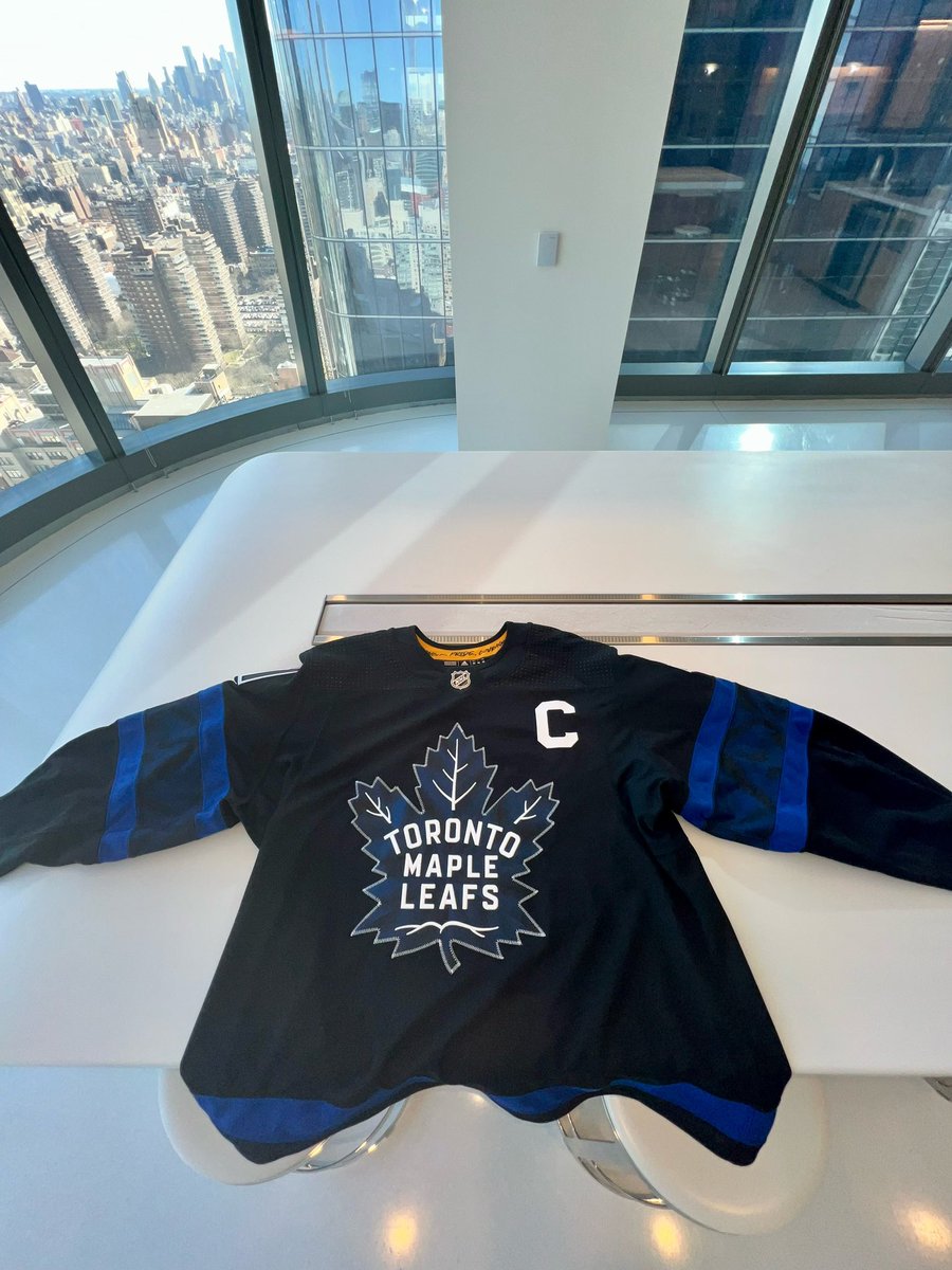 The @mapleleafs wore a Justin Bieber-designed alternate reversible