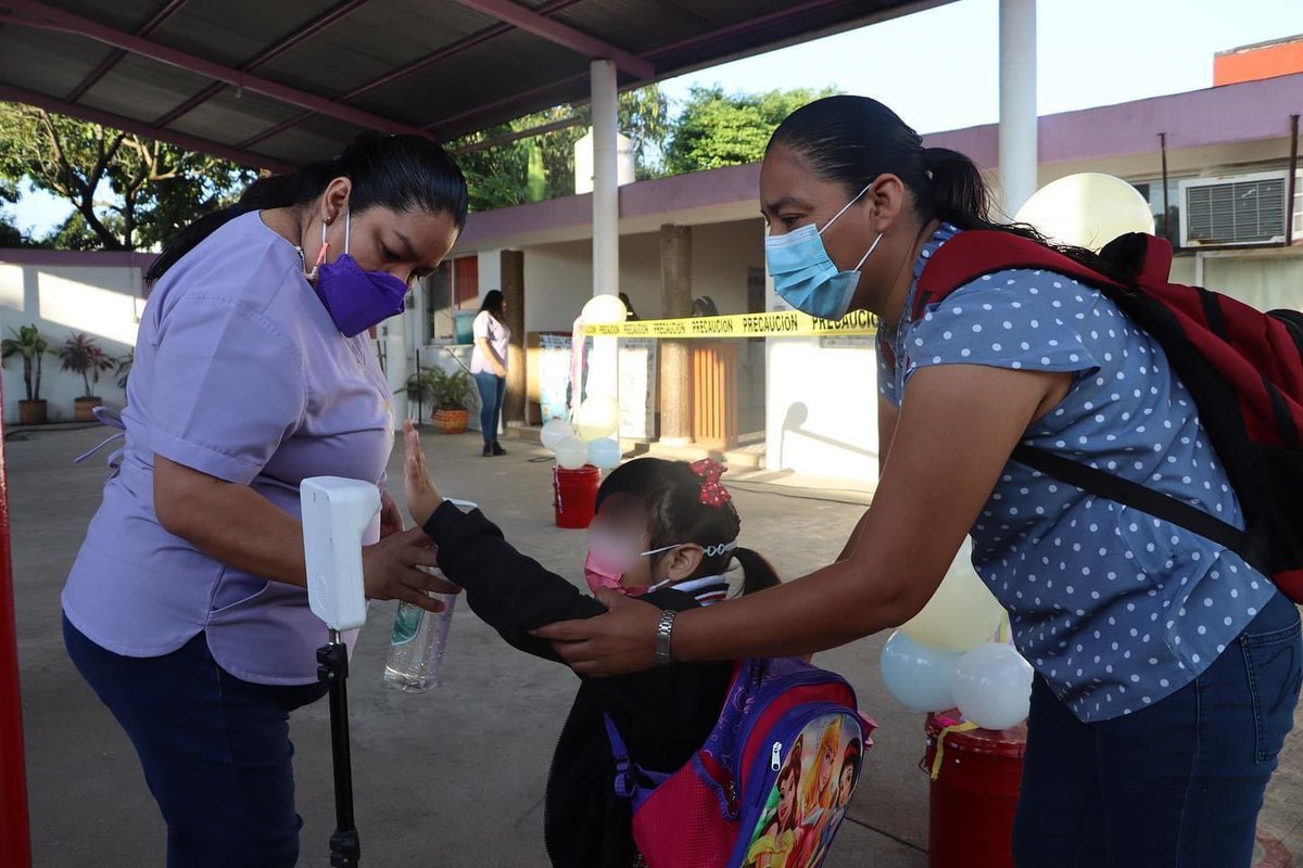 ChocaRadio's tweet photo. EN FAVOR DE LA NIÑEZ, SE REAPERTURA EL CENDI DIF #CUNDUACÁN.
✅📚👧🧒Fue la mañana de hoy, en la que el @Gob_Cunduacan, reapertura las instalaciones del CENDI "José Luis Inurreta de la Fuente", @elcheliito externo un mensaje.

↘️Más información: https://t.co/RcyrzuCeOG https://t.co/aZIsutGe4F