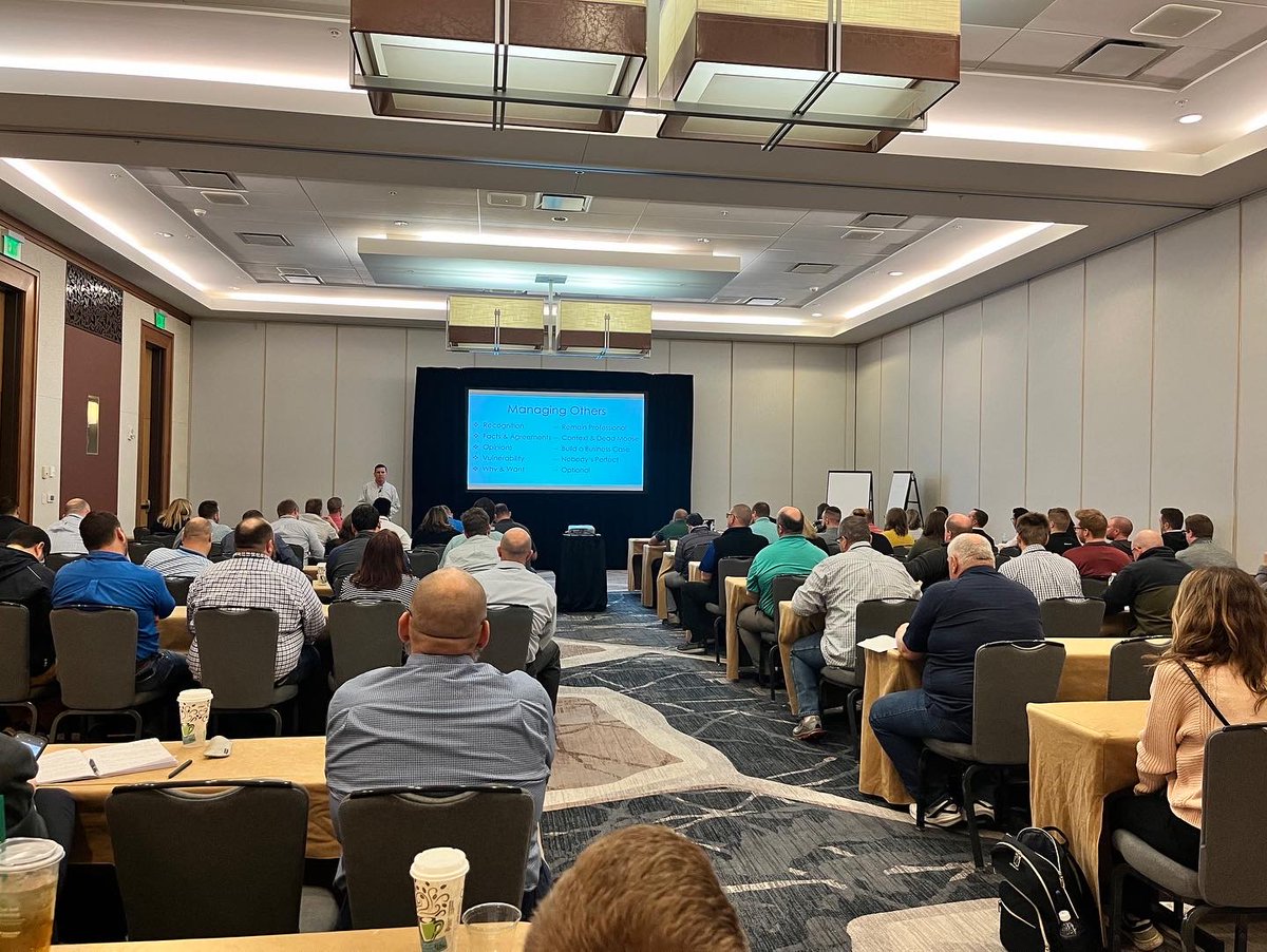UIDYearRound's tweet photo. What was one thing you learned from your morning #UID2022 sessions!? Was it building sales with @EiSelling or maybe it was Dave Neely’s session on exploring your behavioral style?

Get ready for your next set of sessions starting at 1 PM! #distributeinnovation https://t.co/e9D4egeDB0