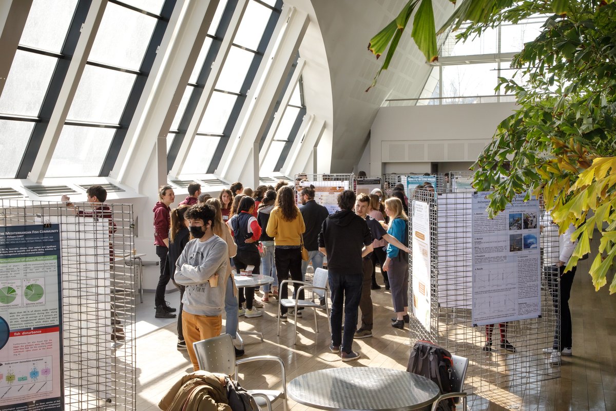 IPHC_Strasbourg's tweet photo. La 2ème journée d'échanges scientifiques entre doctorants au colloque Ecology and Behaviour (@EBStrasbourg22) de Strasbourg se termine.

Place à la table-ronde sur la place de la science dans la lutte contre l'érosion de la biodiversité.
(18h, amphi Ortscheidt, bâtiment Escarpe) https://t.co/CQbPZPnEyY