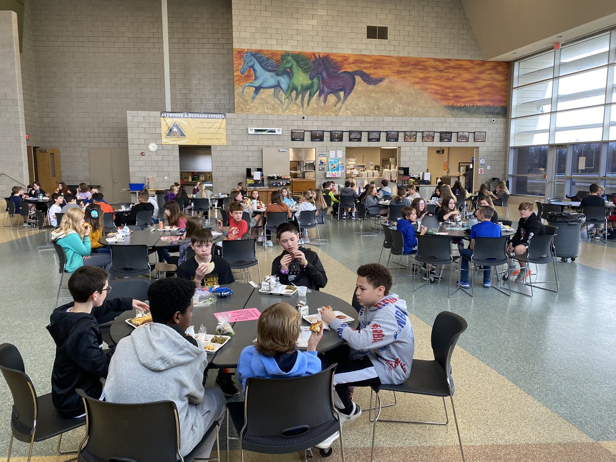 MCMS_Taylor's tweet photo. Itโs a big day at @TheCreekMCMS - we havenโt had round tables since March 2020! #middleschool #chitchat #nodevices https://t.co/nNChlY8PlY