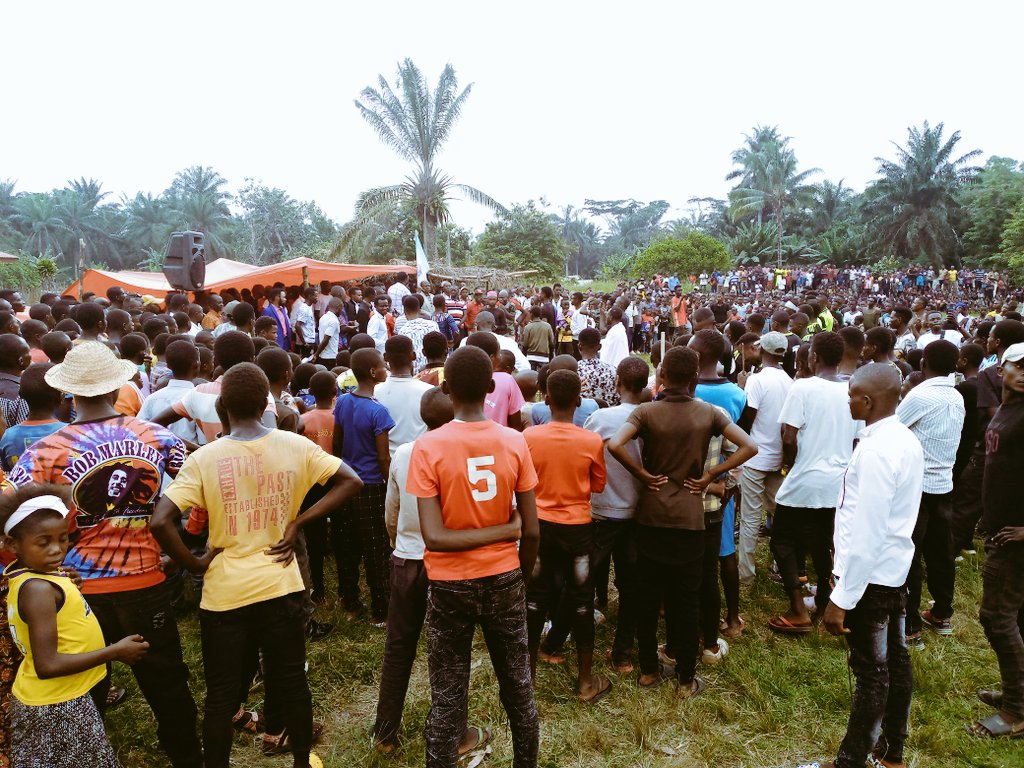 FAKA_FOUNDATION's tweet photo. Cette finale  a eu lieu le dimanche 20 mars au terrain de #BADJWANDE, un village de groupement BOUMBUA dans le territoire de BANALIA
@AssembleeN_RDC @FCC_RDC @KabilaOlive @GMukulangando https://t.co/LuncY5HKJg